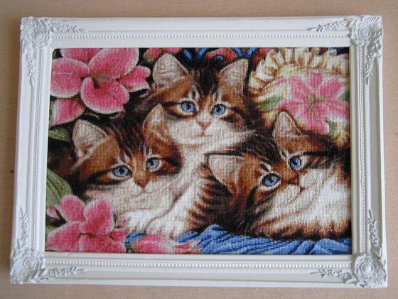Работа «3 котёнка с лилиями»