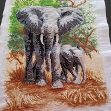 Работа «Слоны на прогулке»