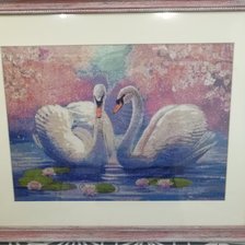 Работа «Лебеди и сакура»