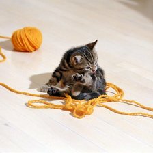 Схема вышивки «Котёнок с клубком»