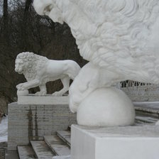 Схема вышивки «львы скульптура зимой»