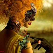 Схема вышивки «рыжая девушка в маске с ящерицей»