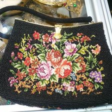 Схема вышивки «сумочка с венской вышивкой и бисером»