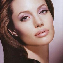 Оригинал схемы вышивки «Анджелина Джоли» (№778213)