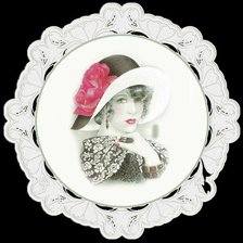 Оригинал схемы вышивки «портрет дамы в шляпе» (№800989)