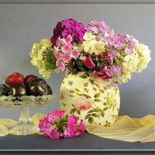Полевые цветы и фрукты