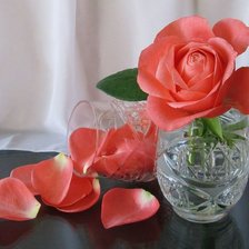 Схема вышивки «Роза в хрустальной вазе»