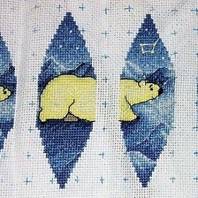 Оригинал схемы вышивки «Умка медведи елочная игрушка» (№1806436)