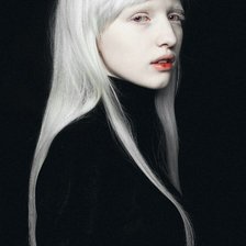 Схема вышивки «Девушка-альбинос»
