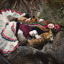 Схема вышивки «Девушка с лисицами»