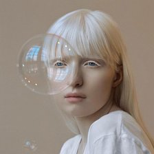 Схема вышивки «Девушка-Альбинос с мыльными пузырями»