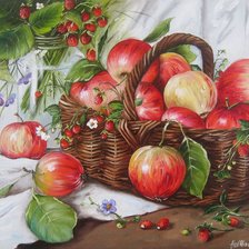 Яблоки и земляника