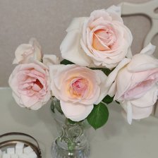Схема вышивки «Розы на столе»