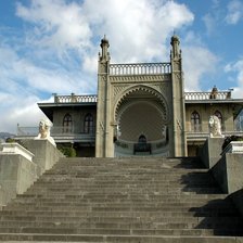 Оригинал схемы вышивки «Львиная лестница Воронцовского дворца в Крыму» (№2176382)