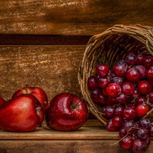 Оригинал схемы вышивки «Корзинка с виноградом и яблоками» (№2539640)
