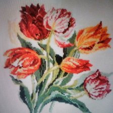 Работа «Тюльпаны,вышивала очень давно,но так и не оформлена.»